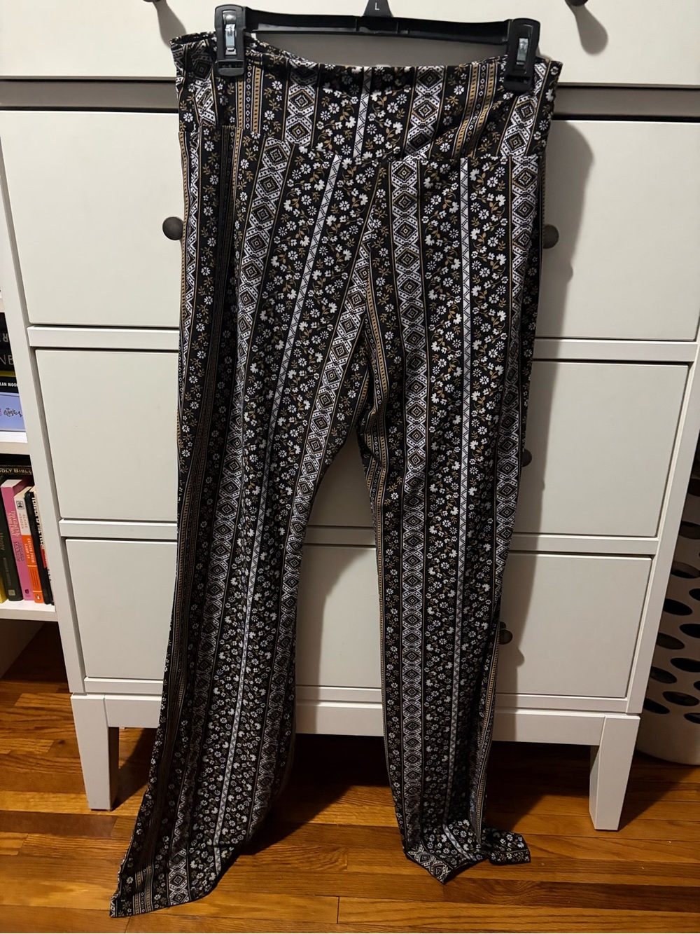 Black Patterned Wide-Leg Pants with Vertical Stripes